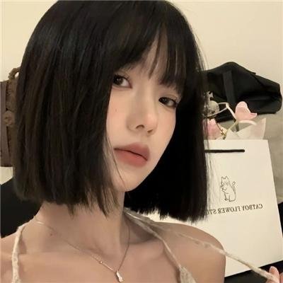 榆木湖边的房子